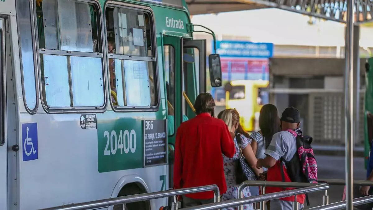 Os candidatos que vão fazer as provas do Concurso Nacional Unificado, que acontece neste domingo (18), vão contar com uma operação