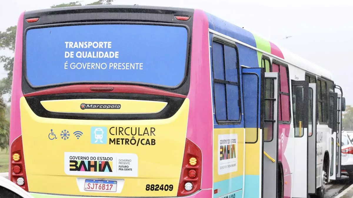 A partir de segunda-feira (2), uma nova frota de ônibus, adquirida e disponibilizada pelo Governo do Estado, entrará em