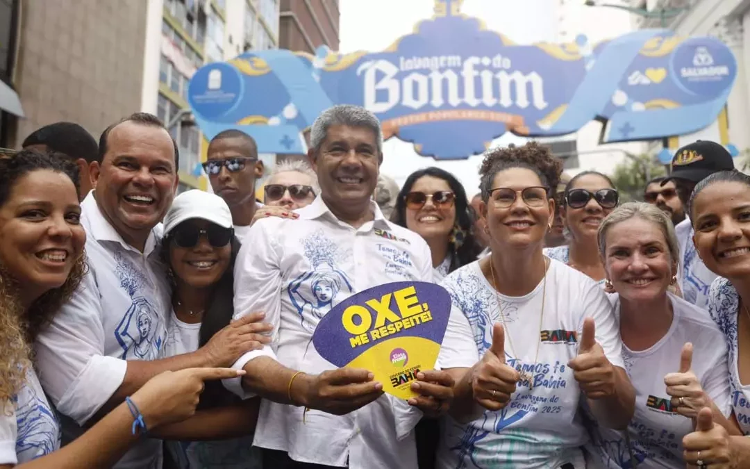 Jerônimo Rodrigues participa do cortejo da Lavagem do Bonfim